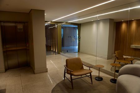 Apartamento à venda com 136m², 4 quartos e 3 vagasRecepção do Prédio