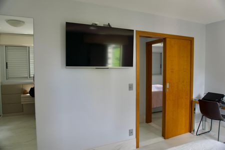 Apartamento à venda com 136m², 4 quartos e 3 vagasSuíte 2