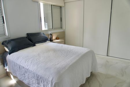 Apartamento à venda com 136m², 4 quartos e 3 vagasSuíte 2