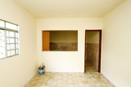 Sala de casa para alugar com 1 quarto, 40m² em Salgado Filho, Belo Horizonte