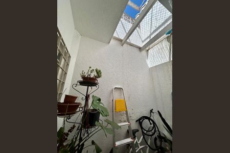 Casa à venda com 90m², 2 quartos e 3 vagas Casa à venda com 90m², 2 quartos e 3 vagasFoto 09