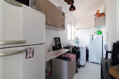 Cozinha de apartamento para alugar com 2 quartos, 41m² em Campo Novo, Porto Alegre