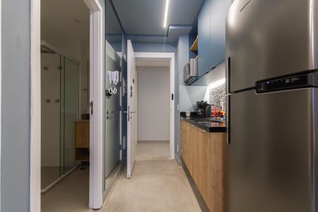 Cozinha de kitnet/studio para alugar com 1 quarto, 35m² em Jardim das Acacias, São Paulo