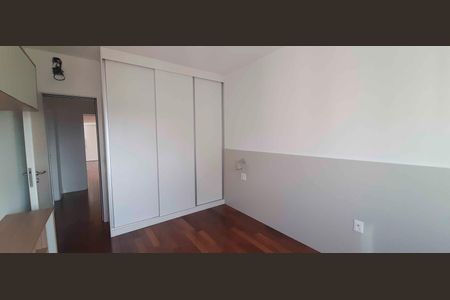 Apartamento à venda com 254m², 4 quartos e 4 vagas Apartamento à venda com 254m², 4 quartos e 4 vagasSuíte 2
