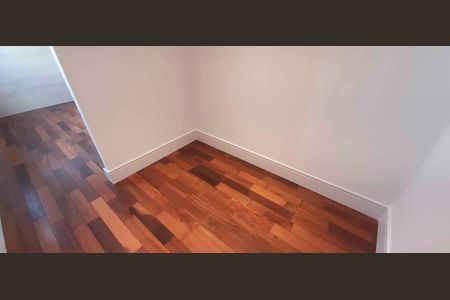 Apartamento à venda com 254m², 4 quartos e 4 vagas Apartamento à venda com 254m², 4 quartos e 4 vagasSuíte 1