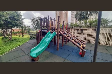 Apartamento à venda com 254m², 4 quartos e 4 vagas Apartamento à venda com 254m², 4 quartos e 4 vagasÁrea comum