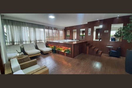 Apartamento à venda com 254m², 4 quartos e 4 vagas Apartamento à venda com 254m², 4 quartos e 4 vagasÁrea comum