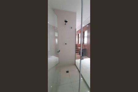 Apartamento à venda com 254m², 4 quartos e 4 vagas Apartamento à venda com 254m², 4 quartos e 4 vagasÁrea comum