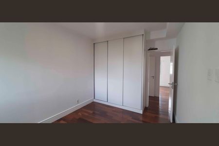 Apartamento à venda com 254m², 4 quartos e 4 vagas Apartamento à venda com 254m², 4 quartos e 4 vagasSuíte 4