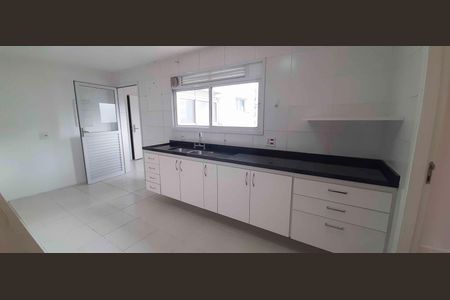 Apartamento à venda com 254m², 4 quartos e 4 vagas Apartamento à venda com 254m², 4 quartos e 4 vagasCozinha