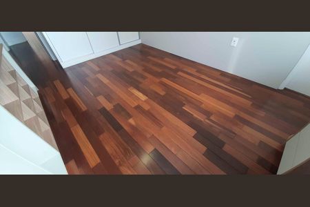 Apartamento à venda com 254m², 4 quartos e 4 vagas Apartamento à venda com 254m², 4 quartos e 4 vagasSuíte 2