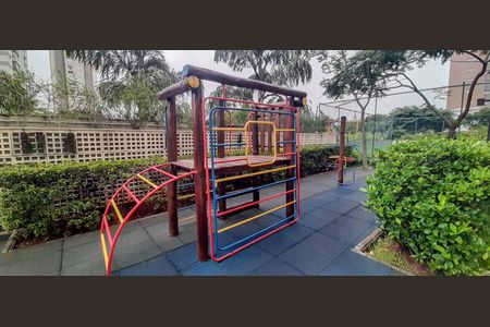 Apartamento à venda com 254m², 4 quartos e 4 vagas Apartamento à venda com 254m², 4 quartos e 4 vagasÁrea comum