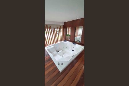 Apartamento à venda com 254m², 4 quartos e 4 vagas Apartamento à venda com 254m², 4 quartos e 4 vagasÁrea comum