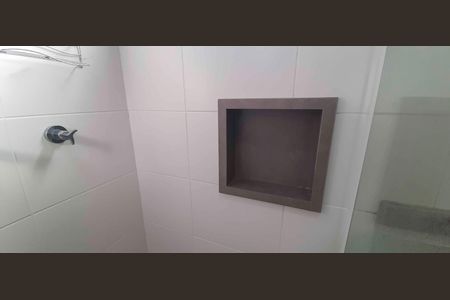 Apartamento à venda com 254m², 4 quartos e 4 vagas Apartamento à venda com 254m², 4 quartos e 4 vagasBanheiro da Suíte 2