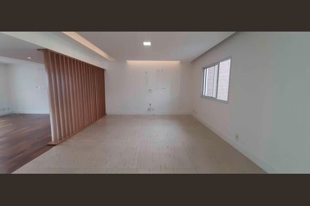 Apartamento à venda com 254m², 4 quartos e 4 vagas Apartamento à venda com 254m², 4 quartos e 4 vagasSala de Estar