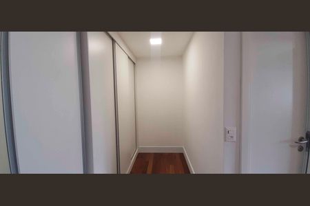 Apartamento à venda com 254m², 4 quartos e 4 vagas Apartamento à venda com 254m², 4 quartos e 4 vagasSuíte 1