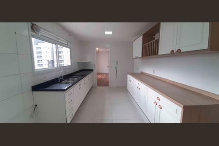 Apartamento à venda com 254m², 4 quartos e 4 vagas Apartamento à venda com 254m², 4 quartos e 4 vagasCozinha
