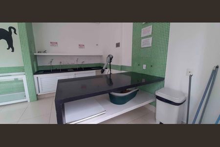 Apartamento à venda com 254m², 4 quartos e 4 vagas Apartamento à venda com 254m², 4 quartos e 4 vagasÁrea comum