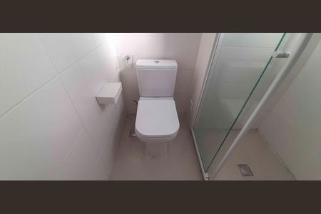 Apartamento à venda com 254m², 4 quartos e 4 vagas Apartamento à venda com 254m², 4 quartos e 4 vagasBanheiro da Suíte 2