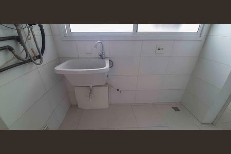 Apartamento à venda com 254m², 4 quartos e 4 vagas Apartamento à venda com 254m², 4 quartos e 4 vagasÁrea de Serviço