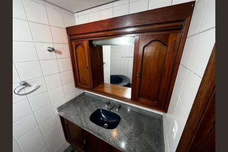 Apartamento à venda com 157m², 4 quartos e 3 vagasBanheiro da Suíte 4
