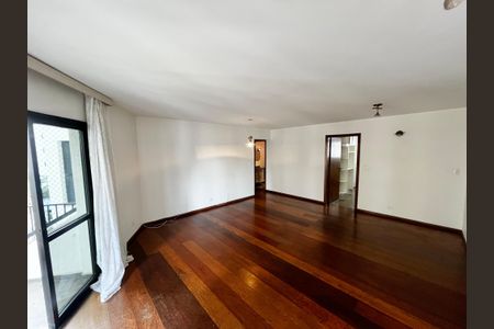 Apartamento à venda com 157m², 4 quartos e 3 vagasSala