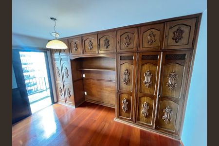 Apartamento à venda com 157m², 4 quartos e 3 vagasQuarto 4 - Suíte