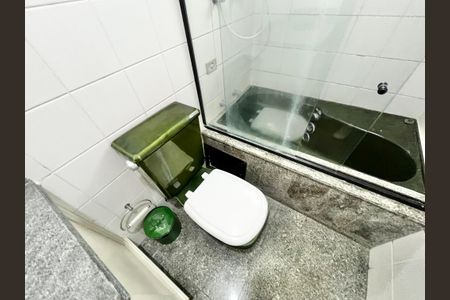 Apartamento à venda com 157m², 4 quartos e 3 vagasBanheiro