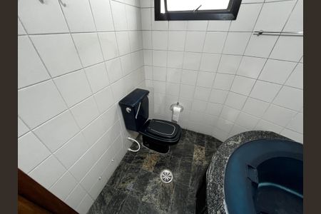 Apartamento à venda com 157m², 4 quartos e 3 vagasBanheiro da Suíte 4