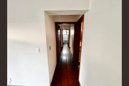 Apartamento à venda com 157m², 4 quartos e 3 vagasCorredor