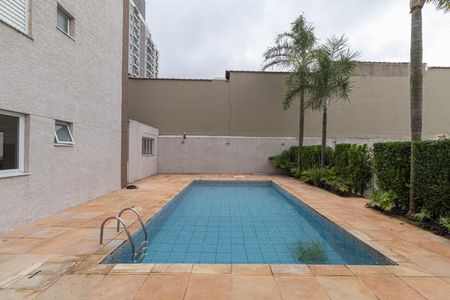 Apartamento à venda com 52m², 2 quartos e 1 vaga Apartamento à venda com 52m², 2 quartos e 1 vagaÁrea Comum - Piscina