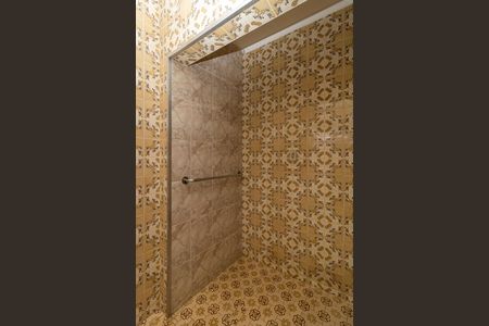 Casa para alugar com 318m², 3 quartos e 2 vagasBanheiro