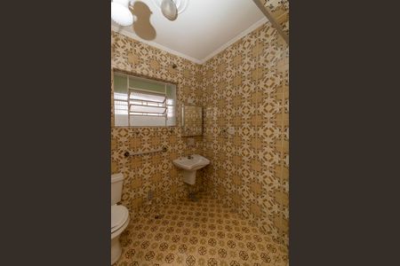 Casa para alugar com 318m², 3 quartos e 2 vagasBanheiro