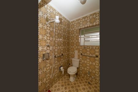 Casa para alugar com 318m², 3 quartos e 2 vagasBanheiro