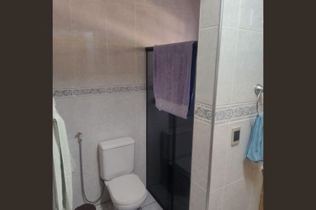 Casa à venda com 248m², 2 quartos e 4 vagas