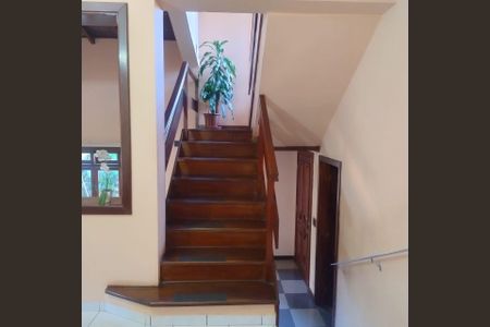 Casa à venda com 248m², 2 quartos e 4 vagas