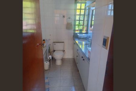 Casa à venda com 248m², 2 quartos e 4 vagas