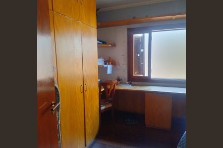 Casa à venda com 248m², 2 quartos e 4 vagas
