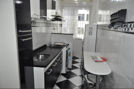 Apartamento à venda com 2 quartos, 53m² em Inhaúma, Rio de Janeiro