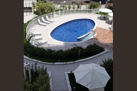 Apartamento para alugar com 36m², 1 quarto e 1 vaga Apartamento para alugar com 36m², 1 quarto e 1 vagaPiscina