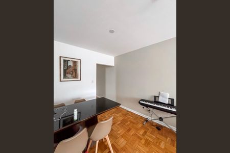 Apartamento à venda com 90m², 2 quartos e 1 vagaSala de Jantar