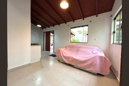 Casa de condomínio para alugar com 50m², 1 quarto e sem vagaSala 