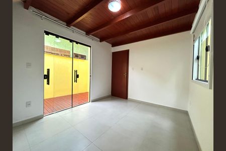 Quarto  de casa de condomínio para alugar com 1 quarto, 50m² em Rio Tavares Central, Florianópolis