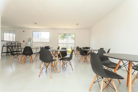 Apartamento para alugar com 33m², 2 quartos e sem vagaÁrea comum - Salão de festas