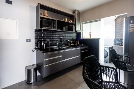 Apartamento à venda com 86m², 2 quartos e 2 vagasCozinha