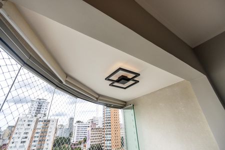 Apartamento à venda com 86m², 2 quartos e 2 vagasVaranda