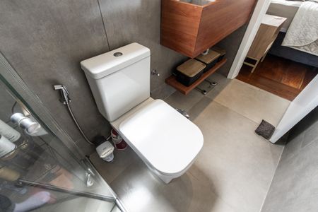 Apartamento à venda com 86m², 2 quartos e 2 vagasQuarto 1 - Banheiro da Suite