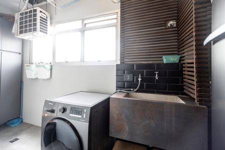 Apartamento à venda com 86m², 2 quartos e 2 vagasÁrea de Serviço