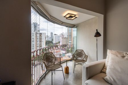 Apartamento à venda com 86m², 2 quartos e 2 vagasVaranda