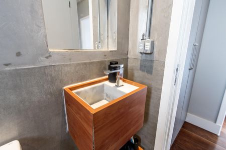 Apartamento à venda com 86m², 2 quartos e 2 vagasBanheiro do Corredor